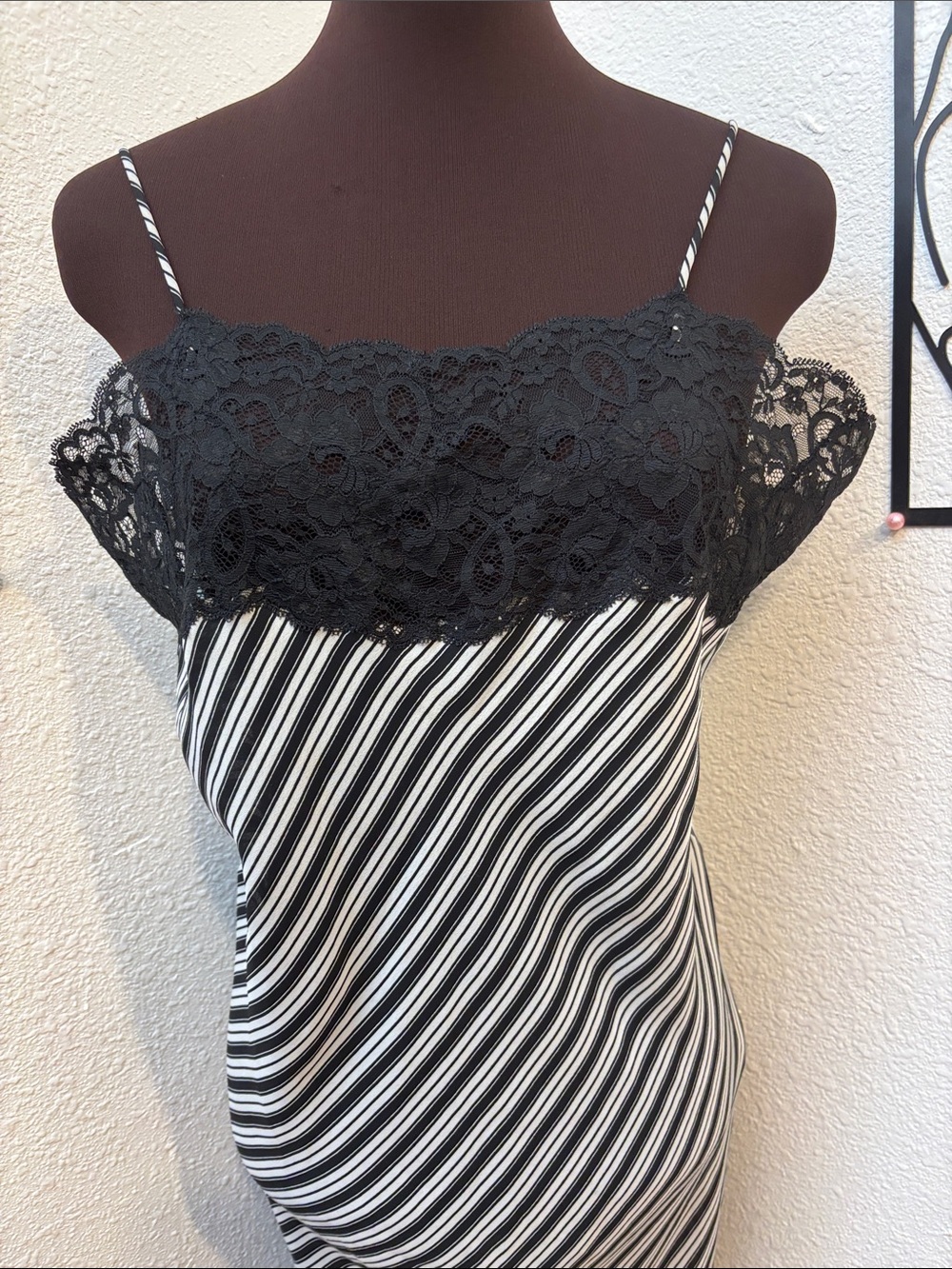 Vintage Natori black and white striped floral lace trim slip dress. Size L.